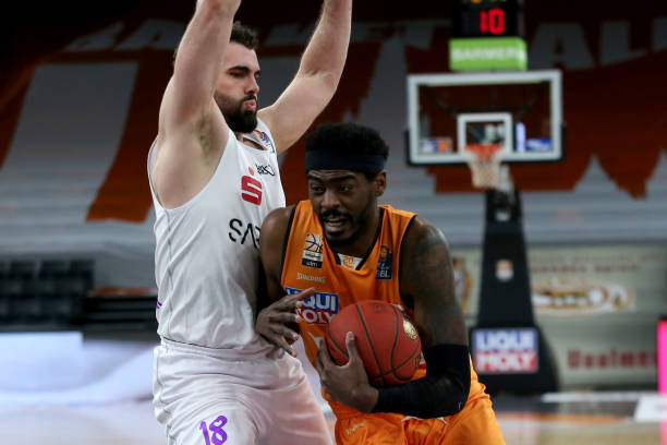 还强调青年 还强调青年