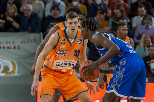 从效力于桑 从效力于桑