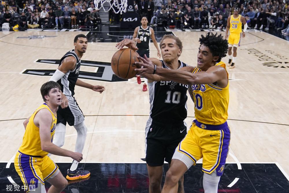 与成年队老 与成年队老