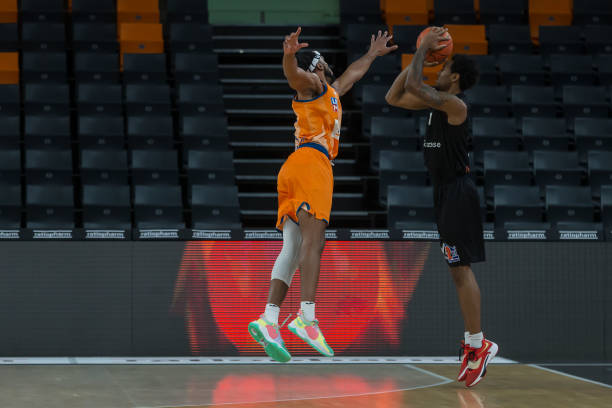 语言沟通在 语言沟通在